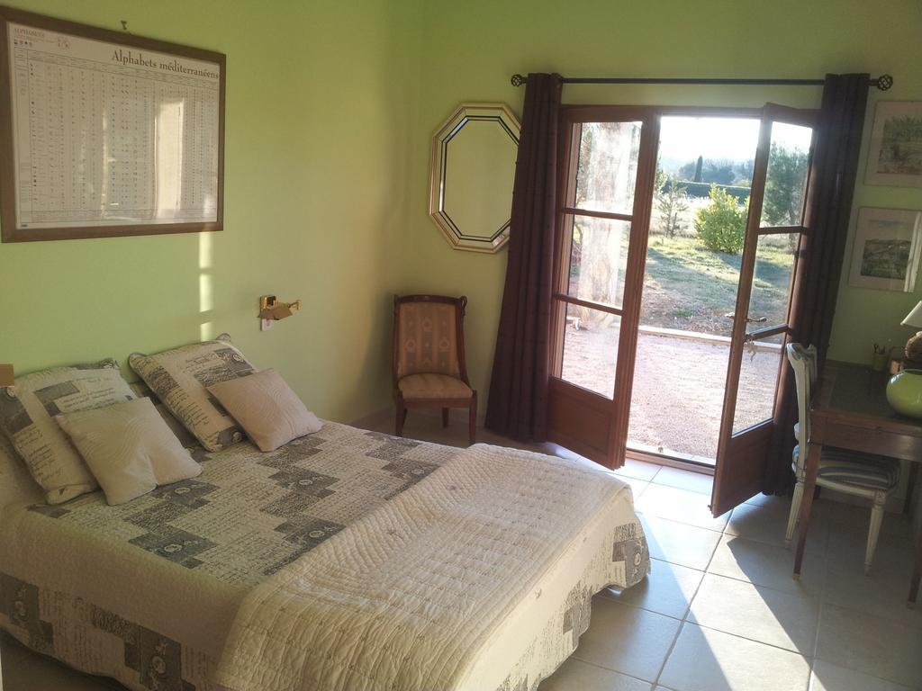 Lamanderie En Provence Bed and Breakfast Alleins Δωμάτιο φωτογραφία